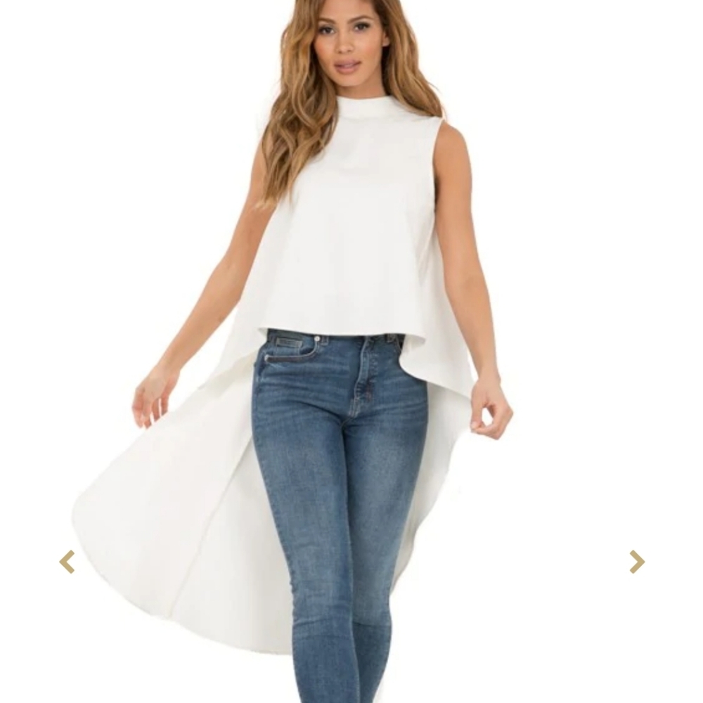 NWT White BACK RUFFLE SLEEVELESS HI-LOW TOP  Size Large